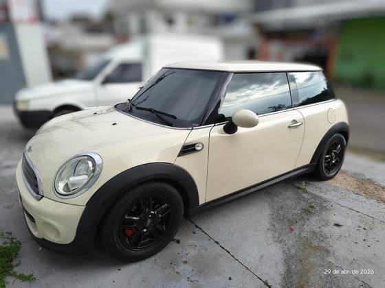 MINI ONE 1.6 16V GASOLINA 2P AUTOMÁTICO MINI ONE 1.6 16V GASOLINA 2P AUTOMÁTICO